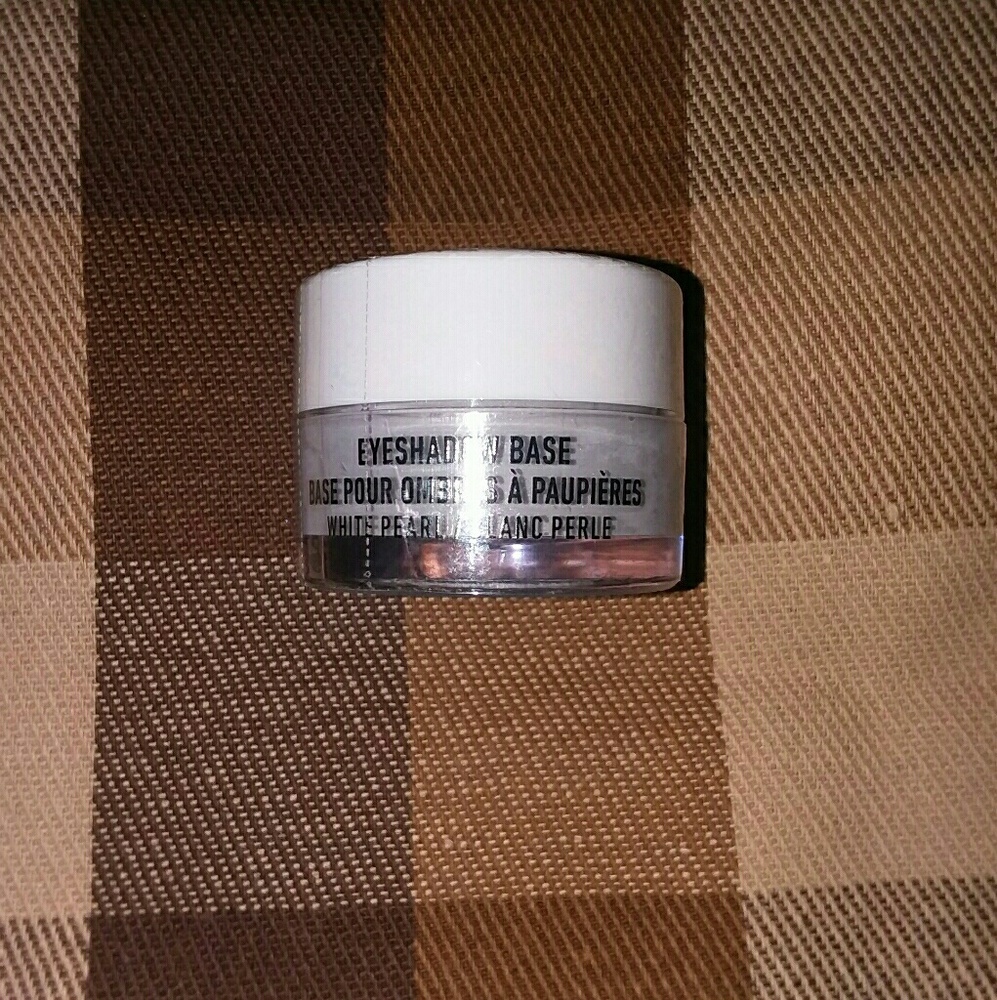 NYX Professional makeup eyeshadow base white pearl
